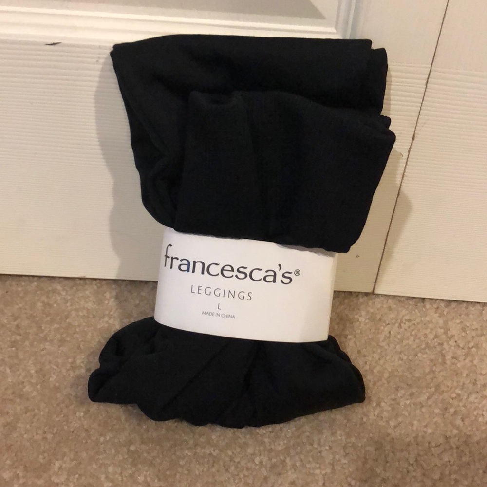 FRANCESCA’S LEGGINGS